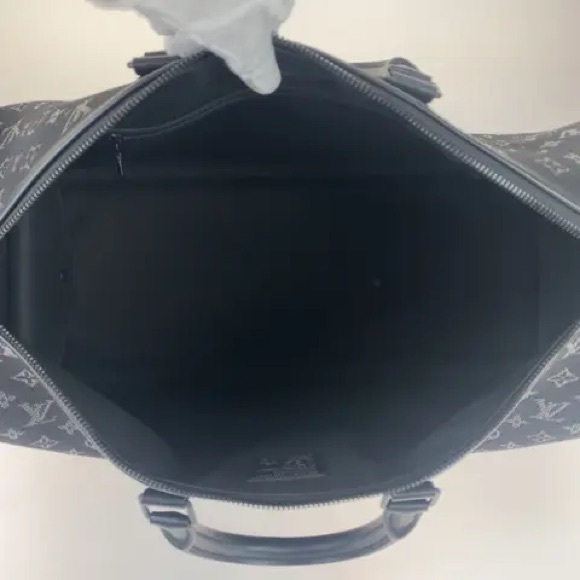 Louis Vuitton LED Light Up Lightning Fiber Optic
Monogram Keepall - Virgil Abloh - Picture 8 of 11